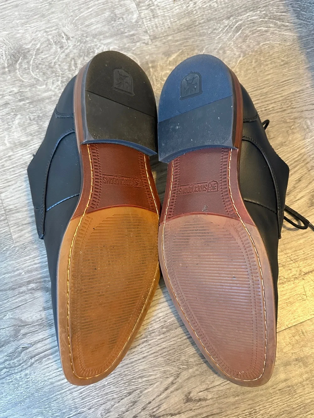 Stacy Adams Black Leather Derby Shoes with Contrast welt